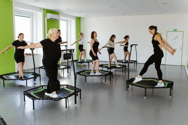 Fotografie z lekce Jumpingu v zeleném sále