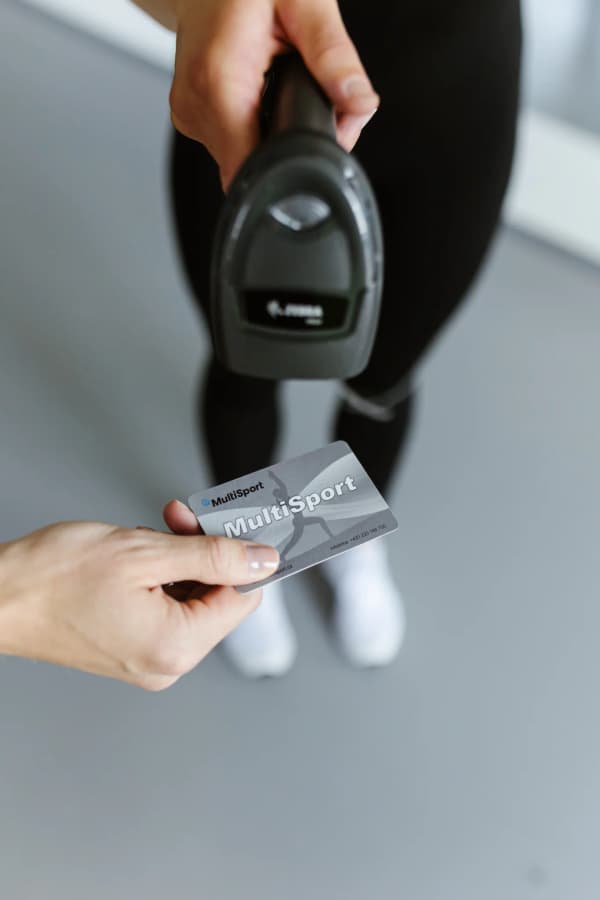 Scanner above the MultiSport card